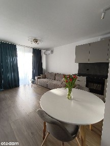 Mieszkanie 2 pokoje 40 m² | Balkon | Klimatyzacja | Domaniewska