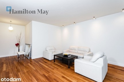 Czteropokojowy apartament przy ul. Grzybowskiej 4