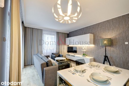 Trzypokojowy apartament z balkonem Śródmieście