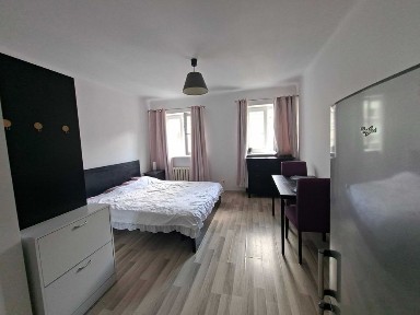 Kawalerka na Chmielnej okolica Nowego Światu w Centrum