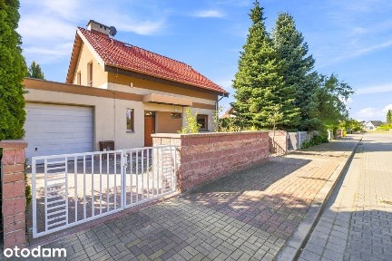 Gotowy do zamieszkania dom z garażem