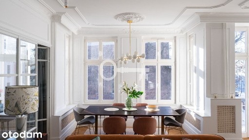Apartament w przedwojennej kamienicy