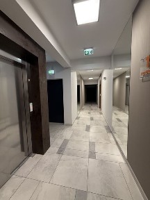 M3 44,80 m2 z komorka lokatorska. Miejsce postojowe. 1 piętro. Parkitka