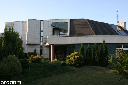 Wyjątkowy, przestronny dom z basenem i dużym ogrodem