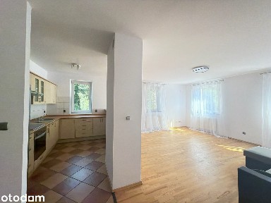 Przestronne mieszkanie z balkonem i garażem