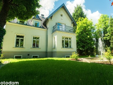 Unikatowa willa po kapitalnym remoncie w sąsiedztwie lasu-Leśnica