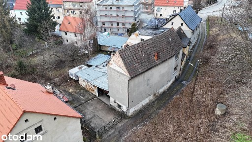 Sprzedam przestronny dom 240m2 z garażami i potencjałem inwestycyjnym!