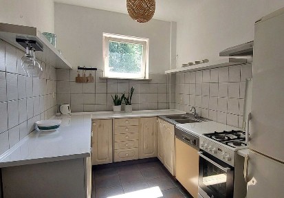 Do wynajęcia 3 pokojowe mieszkanie + taras, 81m, Ochota, strzeżone osiedle, spokojna okolica, zazieleniona, w pobliżu CH Blue City, WUM, Dw. Zachodni