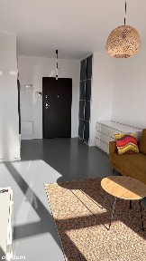 Przytulne, 50m od metra, z osobną kuchnią