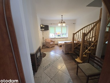 Pół domu (4 pokoje) Jantarowa