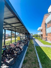 Apartament z dużym balkonem i poddaszem, 100m od plaży
