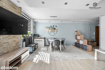 3 Pokoje | Balkon |2 Miejsca Hala