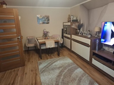 Sprzesam 2 pokojowe mieszkanie własnościowe
