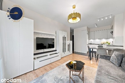 Elegancki apartament w Mennicy Residence