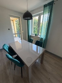 Przestronne 65m2, 3 pokojowe mieszkanie, przy pętli tramwajowej, po odświeżeniu, bezpośrednio