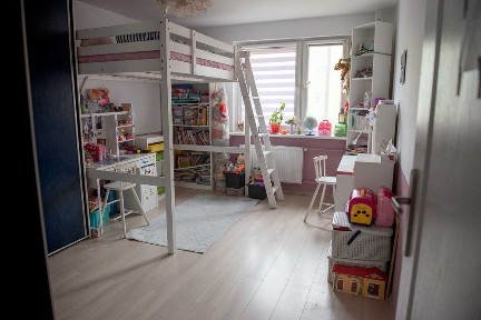 Mieszkanie na sprzedaż/garaż/ogródek: 63 m² Liczba pokoi: 3