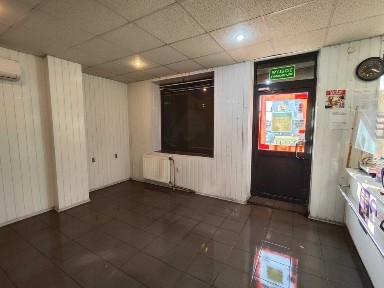 Sprzedam lokal usługowy z możliwością adaptacji na mieszkanie