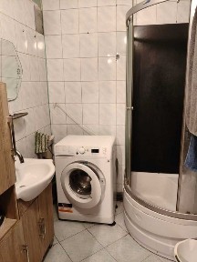 Mieszkanie 3 pokoje, balkon, do remontu