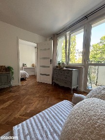 Wynajmę jasne 2 pokoje | Po remoncie | Oddzielna kuchnia | Winda