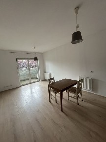 Dwupokojowe fajne mieszkanko z mini ogródkiem