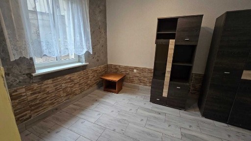 skromna kawalerka do dłuższego zamieszkania, centrum