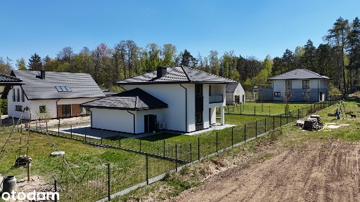# NOWOCZESNY DOM | 4 POKOJE | LAS ŁAGIEWNICKI | POMPA CIEPŁA | GARAŻ
