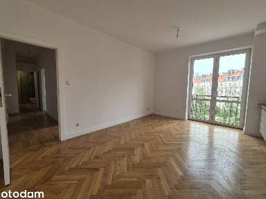 Klimatyczne 48m² w sercu Warszawy, po generalnym remoncie-BEZPOŚREDNIO