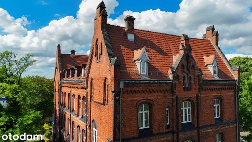 Zabytkowa Kamienica w Chorzowie | 1720 m² |