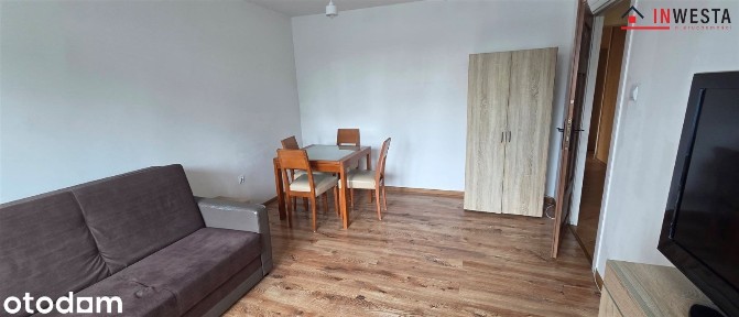 Atrakcyjne Ciche 3 Pokoje; Balkon, Meble