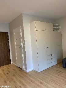 Kawalerka z balkonem | Legnicka | Winda | Komórka | Garaż | Magnolia