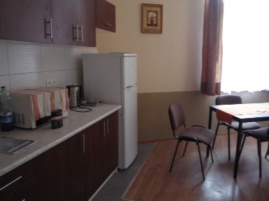 Mieszkanie do wynajecia dla studentow/pracujacych CENTRUM, kolo Rynku Debnickego