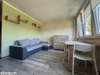 Balzaka 2 blisko metra M1, zielono