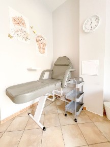 Cena już z opłatami | Gabinet Beauty do wynajęcia | Wrocław Hłaski | Parter, witryny