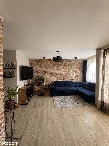 Trzypokojowe mieszkanie z balkonem i