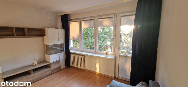 Jasna, cicha kawalerka 27,4 m2 z piwnicą CENTRUM Grodziska Maz