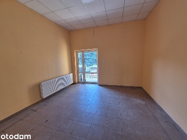 Lokal usługowy 300 m² na parterze z ogrzewaniem