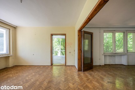 Willa w modernistycznym stylu na Zalesiu | Zobacz film z tego miejsca