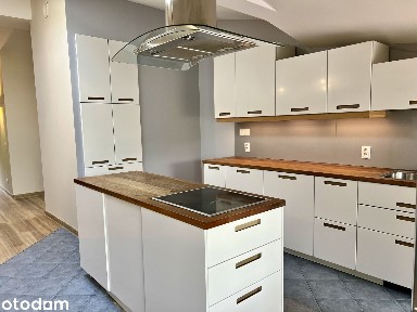 Przestronne mieszkanie na poddaszu w Zielonym centrum Dąbrowy