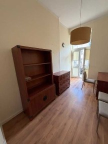 Atrakcyjny lokal na kancelarię w centrum.
