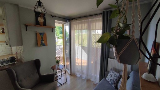 2-pokojowe mieszkanie / niskie opłaty / duży balkon / widok na las
