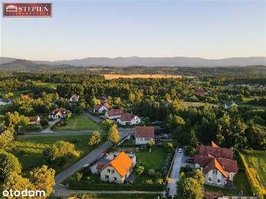 Dom z pięknym ogrodem i widokiem na Śnieżke.