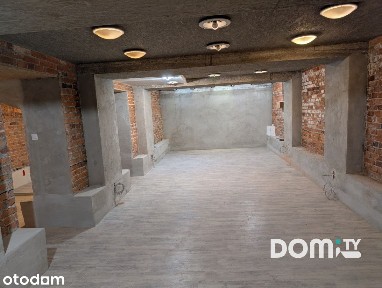 Klimatyczny, ceglany, loft, duża przestrzeń