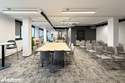 Biuro w reprezentacyjnym budynku w centrum