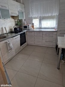 Przestronne 3-pokojowe mieszkanie z balkonem na parterze