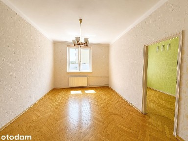 Cisza, centrum Gliwic, ogrzewanie miejskie, potencjał na 3 pokoje. Bez