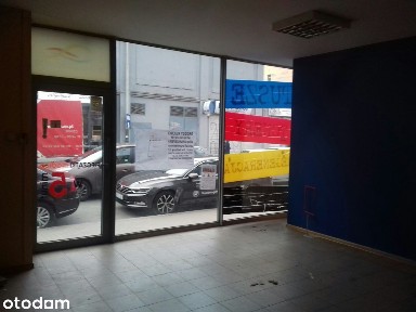 Lokal Usługowo-Handlowy 60 m² z Witryną w Ścisłym Centrum