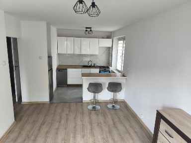 Mieszkanie po remoncie 54,6 m² z otwartą kuchnią i balkonem