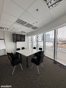 Biuro ok. 200 m² w Sky Tower z widokiem na miasto
