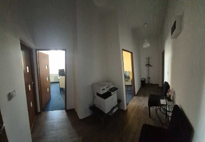 mieszkanie przerobione na lokal biurowy / lokal użytkowy 1 piętro w ścisłym centrum Słupska