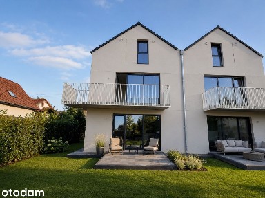 Dwupoziomowy apartament z dużym balkonem, 6 pokoi, Poznań